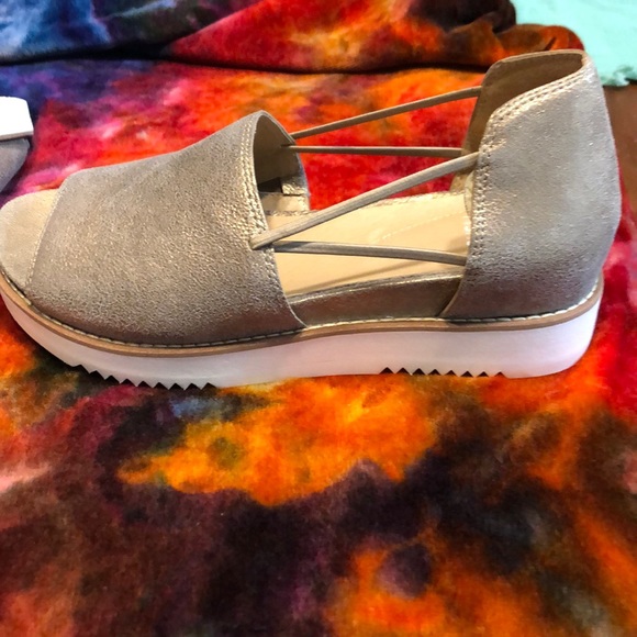 Eileen Fisher shoes - Picture 3 of 3